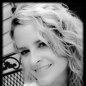 Meet your Posher, Lizzie